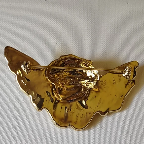 Vintage Gold Brooch/lapel pin - Picture 2 of 3